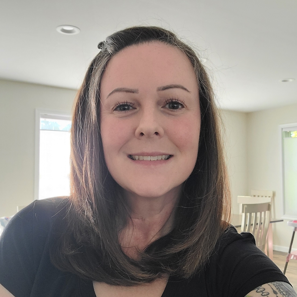 Meet your Posher, Leslie